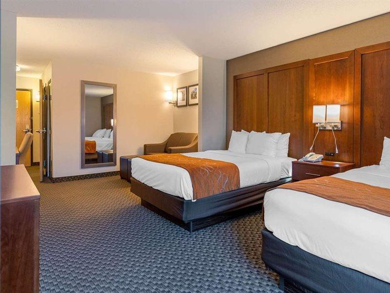 Comfort Suites South Haven Near I-96 Eksteriør bilde