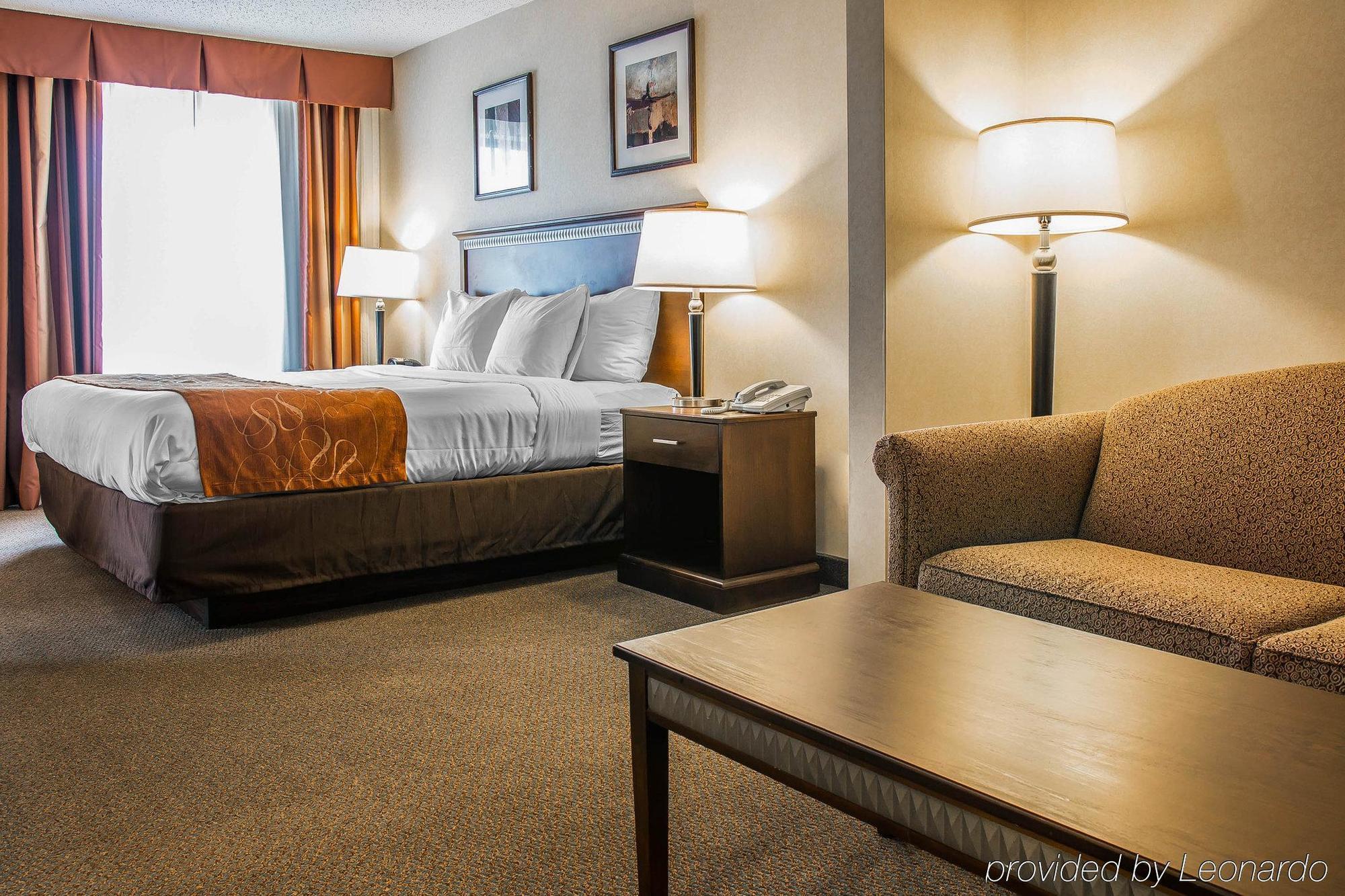 Comfort Suites South Haven Near I-96 Eksteriør bilde